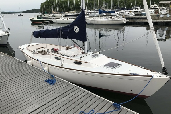 33-ft-Alerion-2011-Sport 33-OLAF Shelburne Vermont United States  yacht for sale