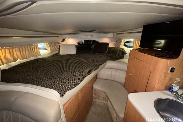 32' Regal forward stateroom