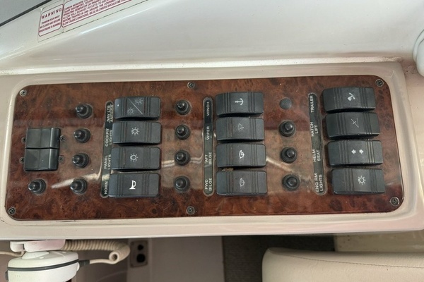 32' Regal helm breaker panel