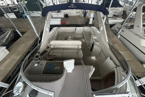 32' Regal upper deck aft
