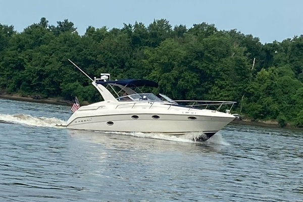 32-ft-Regal-2000-3260-All Summer Long-Grafton Illinois United States yacht for sale