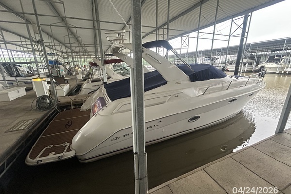 Photo of the 2000 Regal 3260 "All Summer Long"