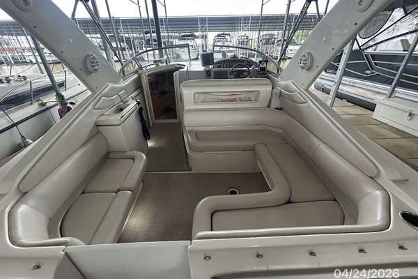 32' Regal upper deck forward