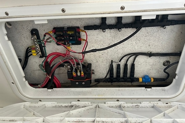 Outnumbered 26ft Brig Inflatables Yacht For Sale