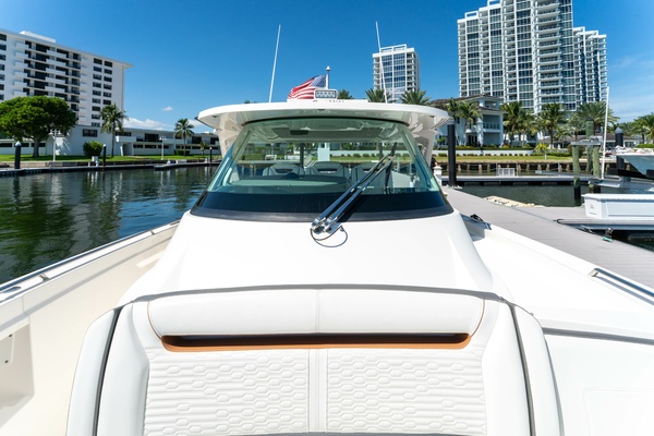 LA DOLCE VITA 38ft Tiara Yachts Yacht For Sale