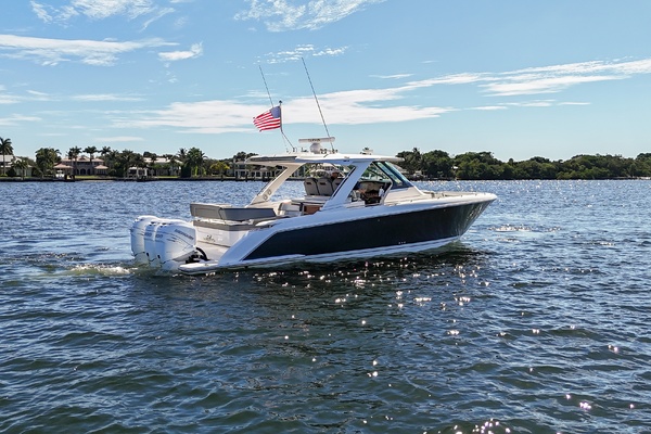 LA DOLCE VITA 38ft Tiara Yachts Yacht For Sale