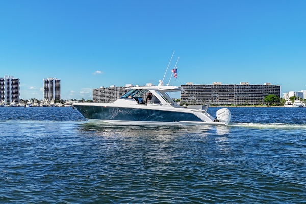 LA DOLCE VITA 38ft Tiara Yachts Yacht For Sale