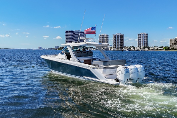 LA DOLCE VITA 38ft Tiara Yachts Yacht For Sale
