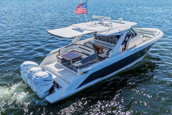 Tiara Yachts 38 LS Yacht For Sale