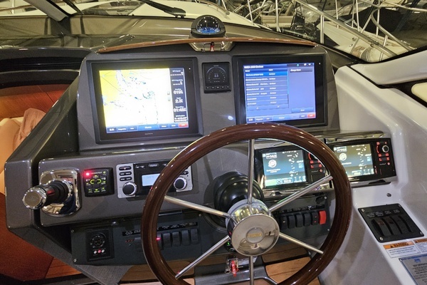 2014 Tiara Yachts 43