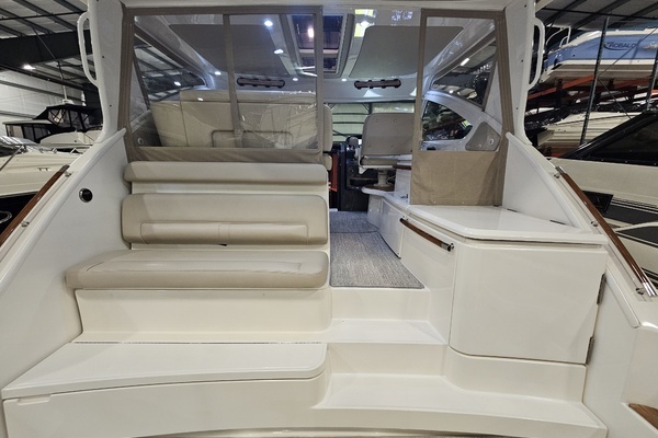 2014 Tiara Yachts 43