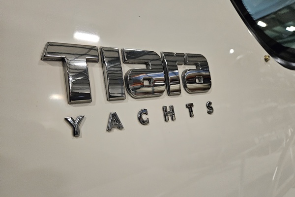 43ft Tiara Yachts Yacht For Sale