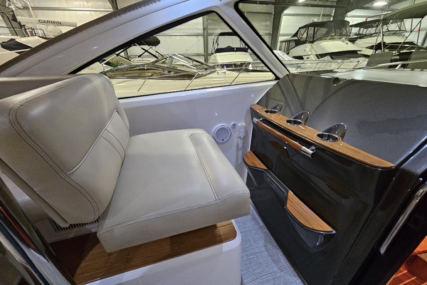 43ft Tiara Yachts Yacht For Sale