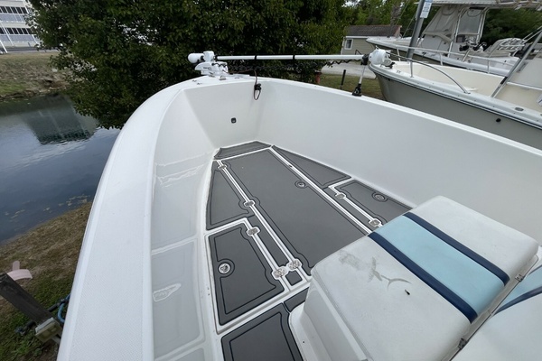 24ft Bluewater Yacht For Sale