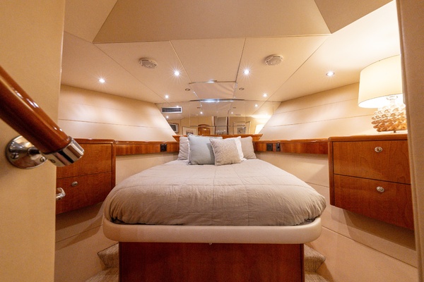 HAVILAH 75ft Hatteras Yacht For Sale