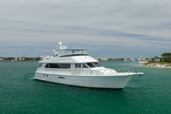 2004 Hatteras 75