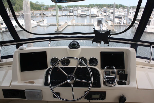 Rosalita 34ft Mainship Yacht For Sale