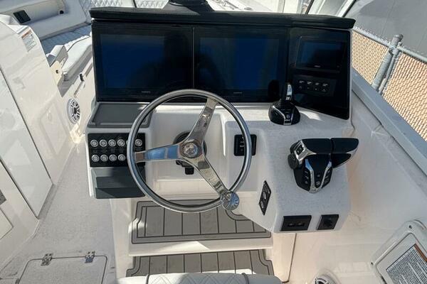 28ft Sea Fox Yacht For Sale