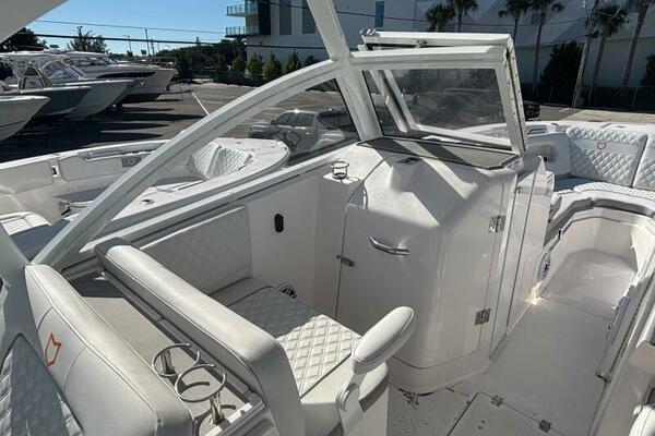 28ft Sea Fox Yacht For Sale