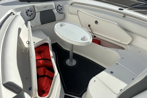 23ft Tidewater Yacht For Sale
