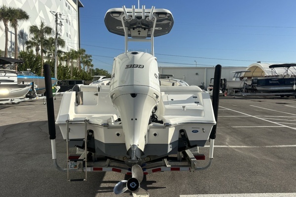 Photo of the 2019 Tidewater 232 LXF
