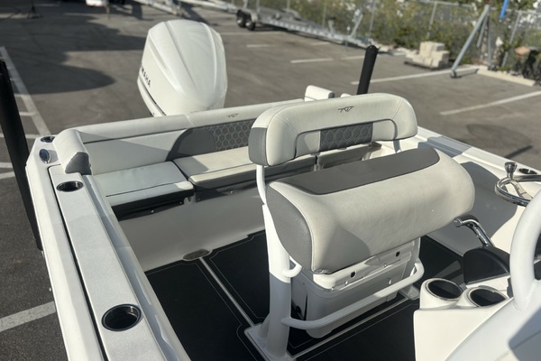 23ft Tidewater Yacht For Sale
