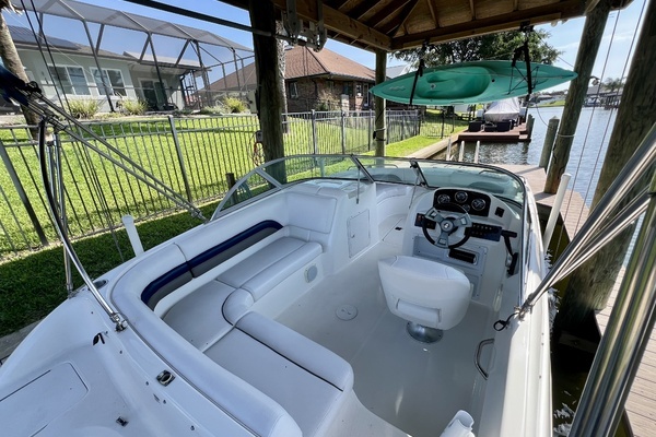 Photo of the 2013 Hurricane SunDeck 187 OB