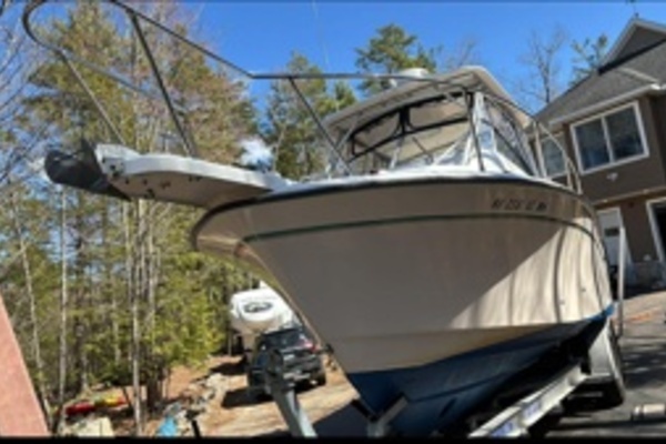 Photo of the 1999 Grady-White Marlin "The Dog House"