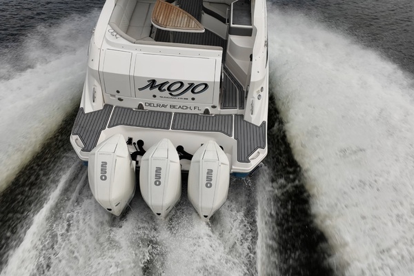 MOJO 32ft Sea Ray Yacht For Sale