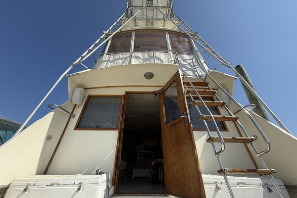 Working On A Dream 46ft Hatteras Yacht For Sale