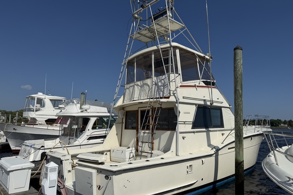 Working On A Dream 46ft Hatteras Yacht For Sale