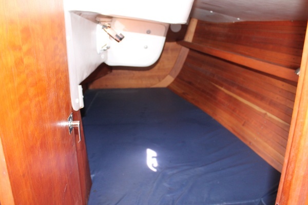 Photo of the 2004 J Boats J/109 Shoal "Yahoo"
