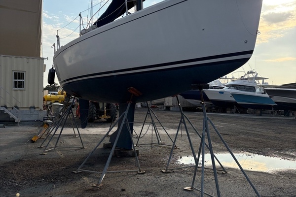 J/109 Shoal Draft with Carbon Spars