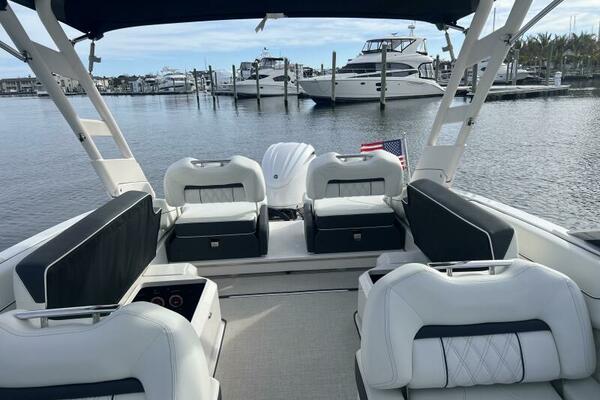 26ft Regal Yacht For Sale