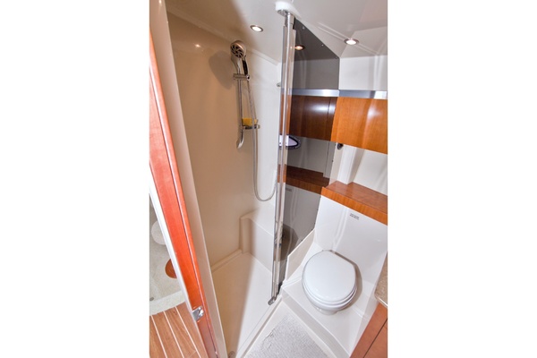 Altitude Adjustment 42ft Cruisers Yachts Yacht For Sale