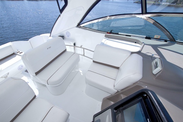 Altitude Adjustment 42ft Cruisers Yachts Yacht For Sale
