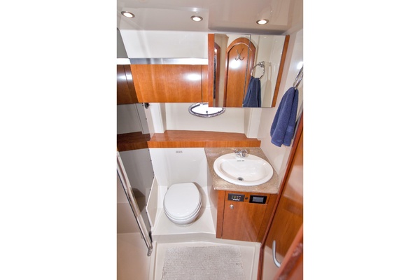 Altitude Adjustment 42ft Cruisers Yachts Yacht For Sale