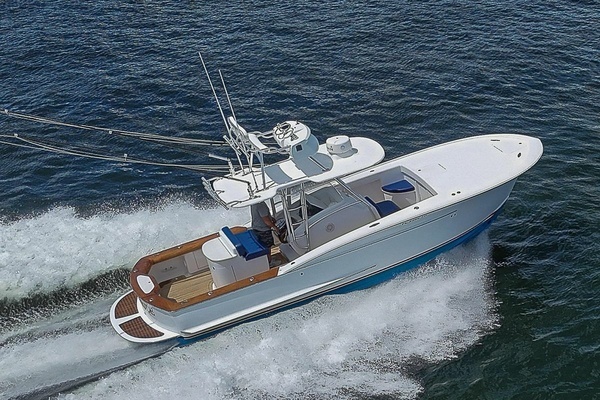 Photo of the 2010 Winter Custom Yachts Center Console "CANDY RIDE"