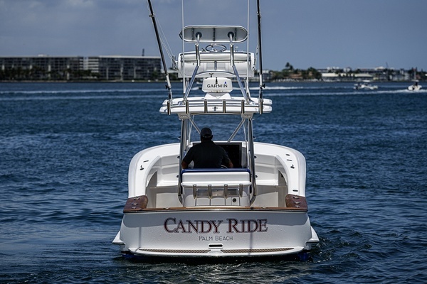 Photo of the 2010 Winter Custom Yachts Center Console "CANDY RIDE"