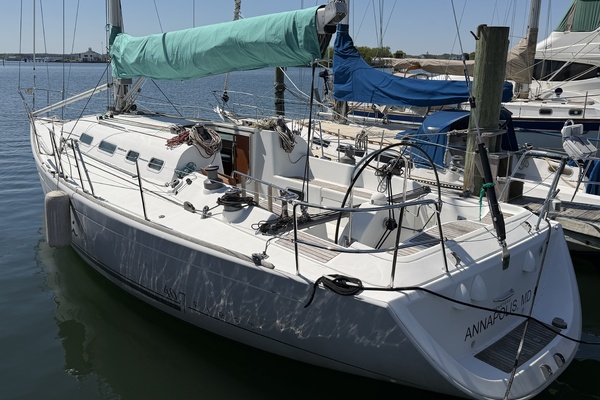 Lanikai 40ft Beneteau Yacht For Sale
