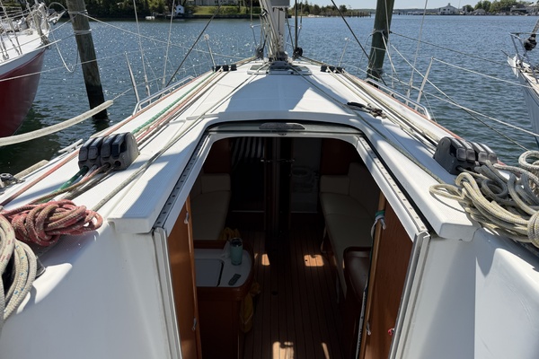 Lanikai 40ft Beneteau Yacht For Sale