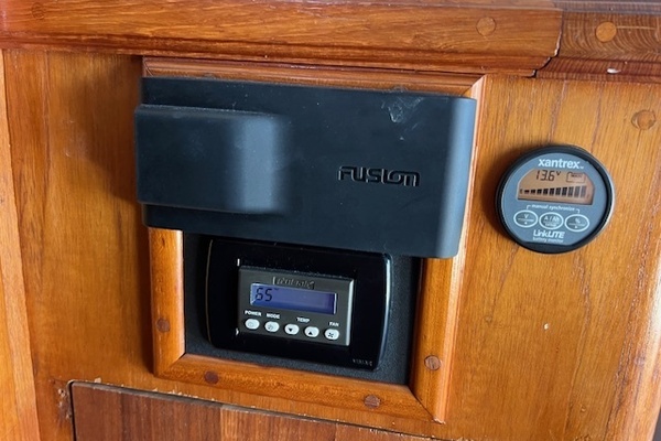 FITZ 32ft Egg Harbor Yacht For Sale