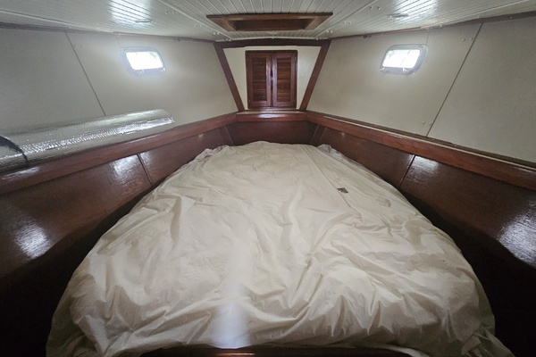54ft Irwin Yacht For Sale