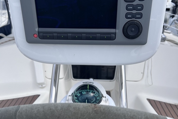 Sound Affect 38ft Hunter Yacht For Sale