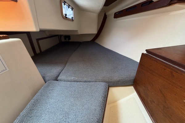 Legacy II 31ft Tartan Yacht For Sale