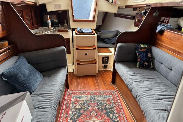 1988 Tartan 31