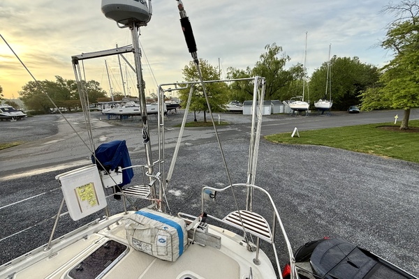 Surreal 47ft Caliber Yacht For Sale