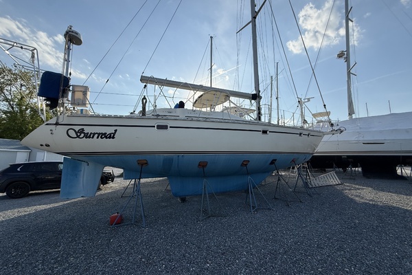 Surreal 47ft Caliber Yacht For Sale