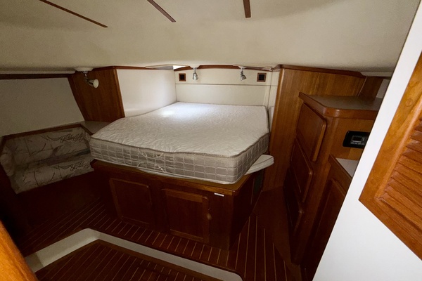 Surreal 47ft Caliber Yacht For Sale