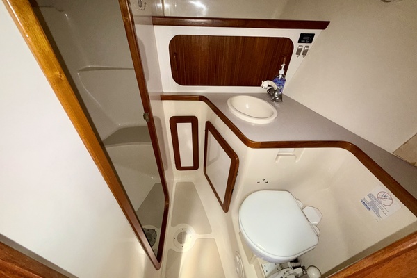 Surreal 47ft Caliber Yacht For Sale